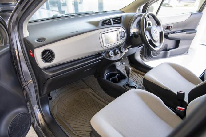 Toyota Vitz III (XP130) с пробегом 2013 года, цена 950 000 рублей, 134526 км, хэтчбек, Автокод Объявления