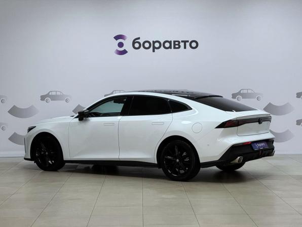 Changan UNI-V I с пробегом 2023 года, цена 1 990 000 рублей, 84007 км, лифтбек, Автокод Объявления