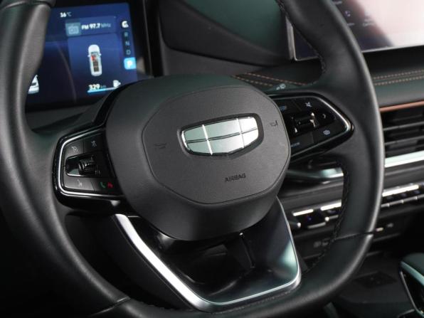 Geely Okavango I Рестайлинг с пробегом 2024 года, цена 3 079 000 рублей, 21717 км, внедорожник, Автокод Объявления