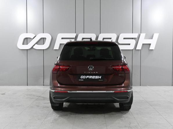 Volkswagen Tiguan II Рестайлинг с пробегом 2021 года, цена 2 999 000 рублей, 82694 км, внедорожник, Автокод Объявления