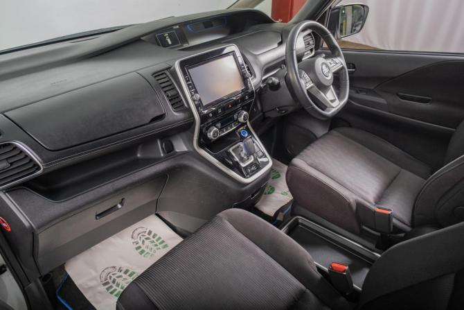 Nissan Serena V (C27) с пробегом 2018 года, цена 1 979 000 рублей, 162000 км, минивэн, Автокод Объявления