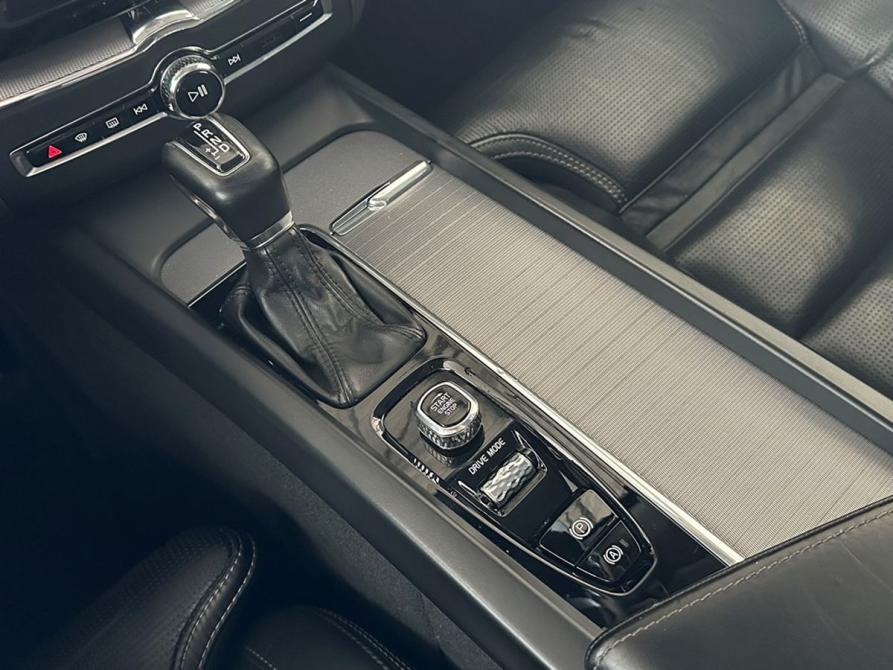 Volvo XC60 II Москва  - изображение 18