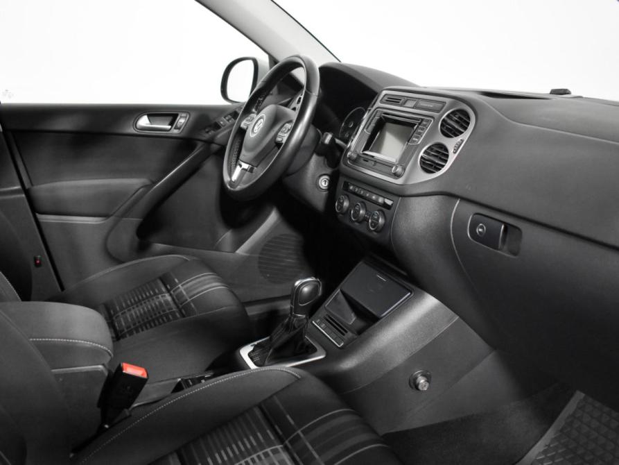 Volkswagen Tiguan I Рестайлинг Санкт-Петербург  - изображение 14