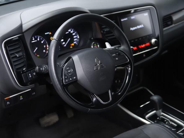 Mitsubishi Outlander III Рестайлинг 3 с пробегом 2021 года, цена 2 650 000 рублей, 126795 км, внедорожник, Автокод Объявления