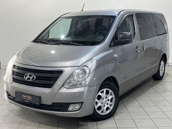 Hyundai H-1 II с пробегом 2012 года, цена 1 355 000 рублей, 297580 км, минивэн, Автокод Объявления