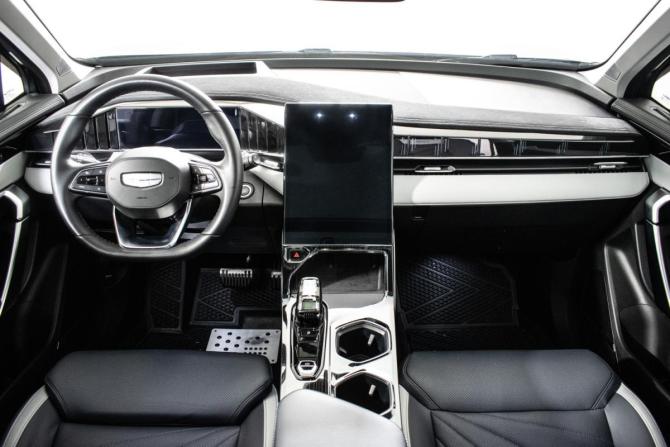Geely Atlas II с пробегом 2024 года, цена 3 170 000 рублей, 23833 км, внедорожник, Автокод Объявления