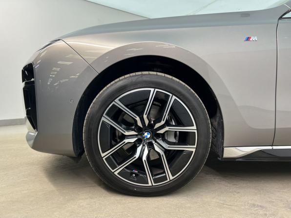 BMW 7 серии VII (G70) с пробегом 2024 года, цена 13 600 000 рублей, 13815 км, седан, Автокод Объявления