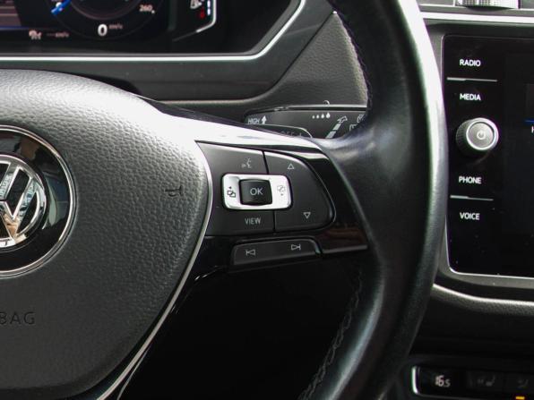 Volkswagen Tiguan II с пробегом 2019 года, цена 3 350 000 рублей, 114000 км, внедорожник, Автокод Объявления