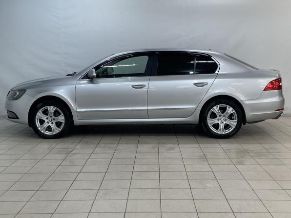 Skoda Superb II Рестайлинг с пробегом 2014 года, цена 1 220 000 рублей, 121223 км, лифтбек, Автокод Объявления
