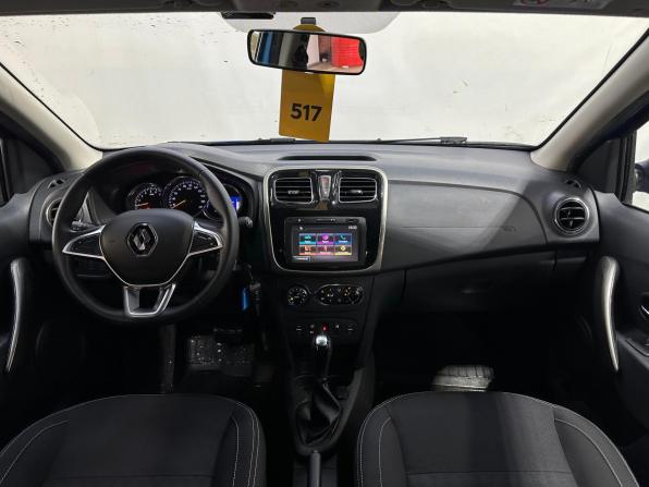 Renault Sandero II Рестайлинг с пробегом 2018 года, цена 1 030 000 рублей, 61839 км, хэтчбек, Автокод Объявления