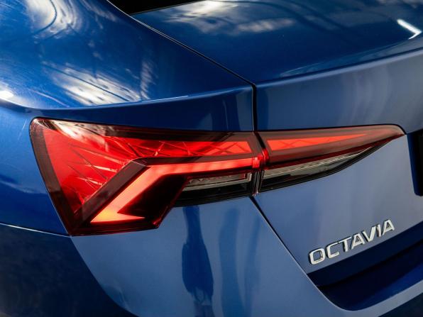Skoda Octavia IV (A8) с пробегом 2021 года, цена 2 150 000 рублей, 45390 км, лифтбек, Автокод Объявления