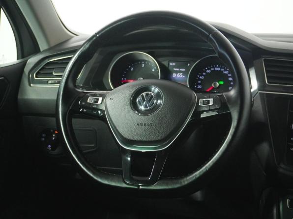 Volkswagen Tiguan II с пробегом 2018 года, цена 2 567 000 рублей, 128031 км, внедорожник, Автокод Объявления