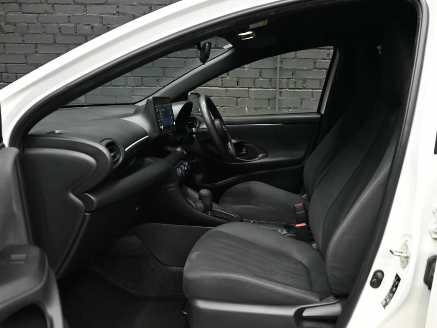 Toyota Yaris IV Екатеринбург  - изображение 9