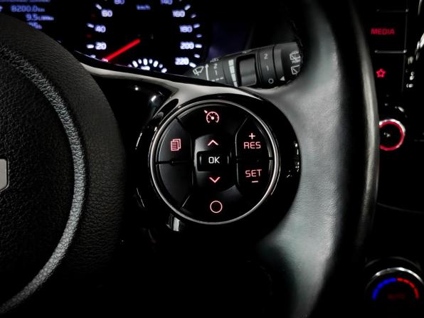 Kia Soul III с пробегом 2022 года, цена 2 215 000 рублей, 55773 км, хэтчбек, Автокод Объявления