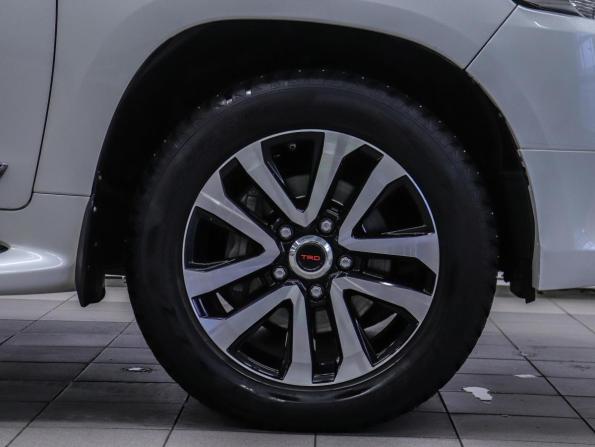 Toyota Land Cruiser 200 Series Рестайлинг 2 с пробегом 2019 года, цена 7 600 000 рублей, 160046 км, внедорожник, Автокод Объявления