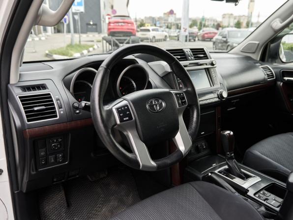 Toyota Land Cruiser Prado 150 Series Рестайлинг 1 с пробегом 2014 года, цена 3 448 000 рублей, 192900 км, внедорожник, Автокод Объявления