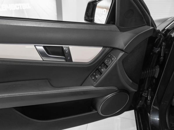 Mercedes-Benz C-Класс III (W204) Рестайлинг с пробегом 2012 года, цена 1 245 000 рублей, 206135 км, седан, Автокод Объявления