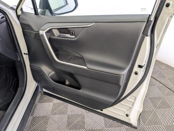 Toyota RAV4 V (XA50) с пробегом 2022 года, цена 3 730 000 рублей, 35775 км, внедорожник, Автокод Объявления