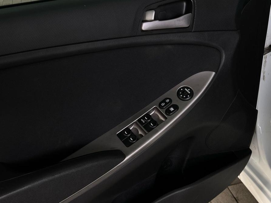 Hyundai Solaris I Рестайлинг Волгоград  - изображение 12