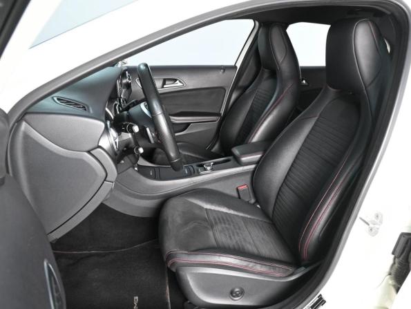 Mercedes-Benz GLA I (X156) с пробегом 2015 года, цена 2 149 000 рублей, 117417 км, внедорожник, Автокод Объявления