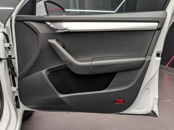 Skoda Octavia III (A7) Рестайлинг с пробегом 2019 года, цена 1 890 000 рублей, 66632 км, лифтбек, Автокод Объявления