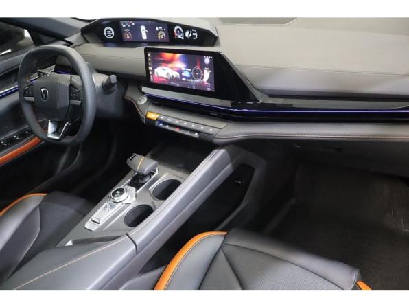 Changan UNI-V I с пробегом 2024 года, цена 2 171 400 рублей, 39491 км, лифтбек, Автокод Объявления