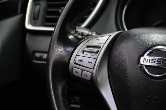 Nissan Qashqai II с пробегом 2017 года, цена 1 440 250 рублей, 179447 км, внедорожник, Автокод Объявления