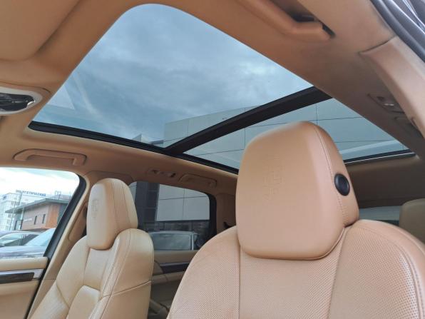 Porsche Cayenne II (958) с пробегом 2011 года, цена 1 990 000 рублей, 262000 км, внедорожник, Автокод Объявления