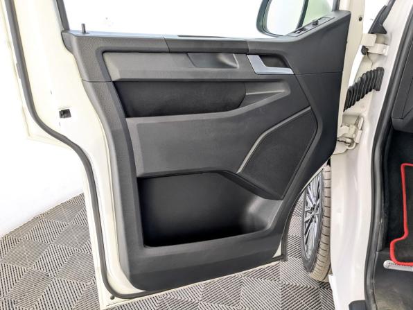 Volkswagen Caravelle T6 с пробегом 2019 года, цена 3 500 000 рублей, 96381 км, минивэн, Автокод Объявления