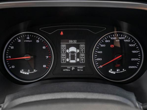 JAC J7 I с пробегом 2023 года, цена 1 498 000 рублей, 44764 км, лифтбек, Автокод Объявления