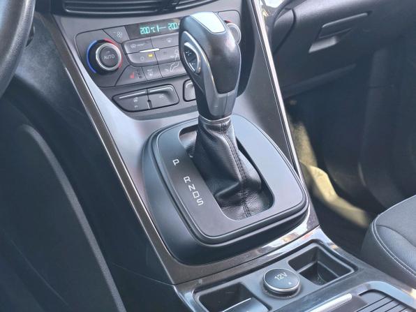 Ford Kuga II Рестайлинг с пробегом 2019 года, цена 1 525 000 рублей, 169374 км, внедорожник, Автокод Объявления