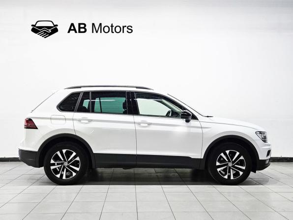 Volkswagen Tiguan II с пробегом 2019 года, цена 2 680 000 рублей, 61497 км, внедорожник, Автокод Объявления