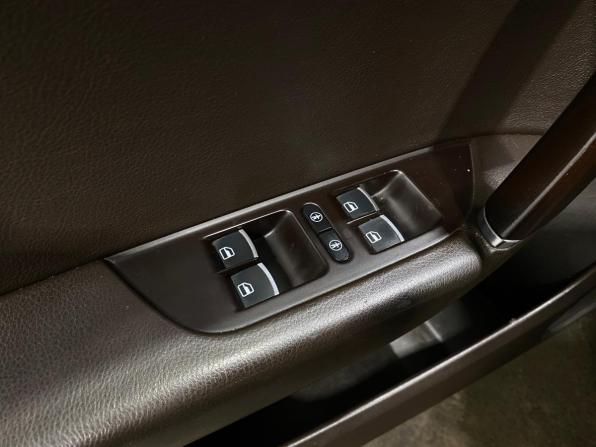 Volkswagen Touareg II Рестайлинг с пробегом 2016 года, цена 3 300 000 рублей, 192899 км, внедорожник, Автокод Объявления