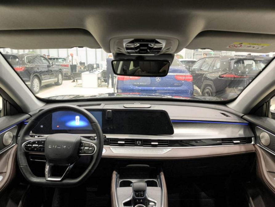 Chery Tiggo 8 Pro Plug-in Hybrid Казань  - изображение 17