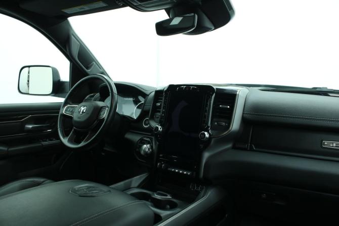 Ram 1500 V с пробегом 2022 года, цена 8 395 000 рублей, 12835 км, пикап, Автокод Объявления