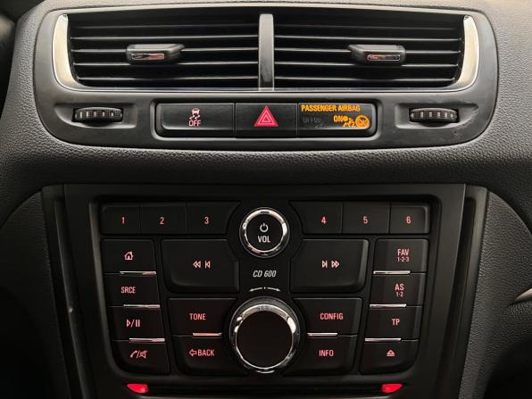 Opel Mokka I с пробегом 2014 года, цена 1 160 000 рублей, 108914 км, внедорожник, Автокод Объявления