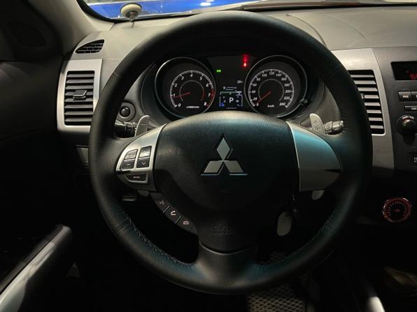 Mitsubishi Outlander II Рестайлинг с пробегом 2011 года, цена 895 000 рублей, 190242 км, внедорожник, Автокод Объявления