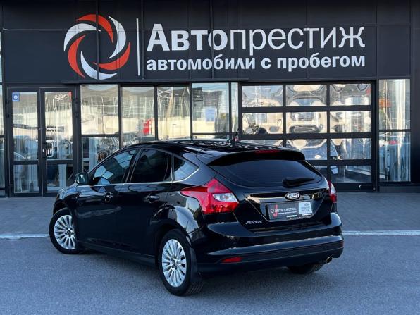 Ford Focus III с пробегом 2013 года, цена 899 000 рублей, 174642 км, универсал, Автокод Объявления
