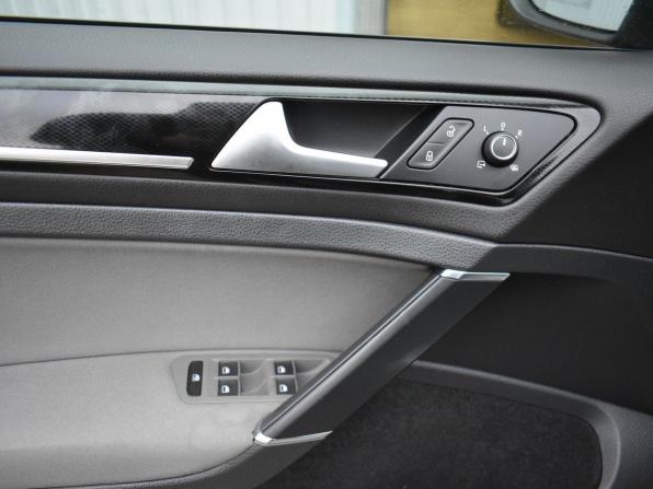 Volkswagen Golf VII с пробегом 2013 года, цена 1 399 000 рублей, 111000 км, хэтчбек, Автокод Объявления