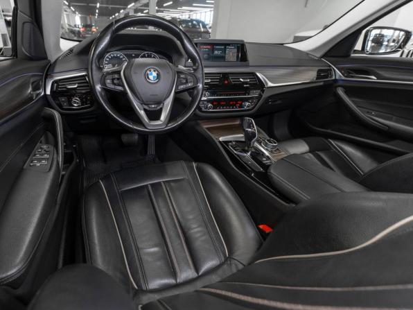 BMW 5 серии VII (G30/G31/G38) с пробегом 2017 года, цена 3 150 000 рублей, 104139 км, седан, Автокод Объявления