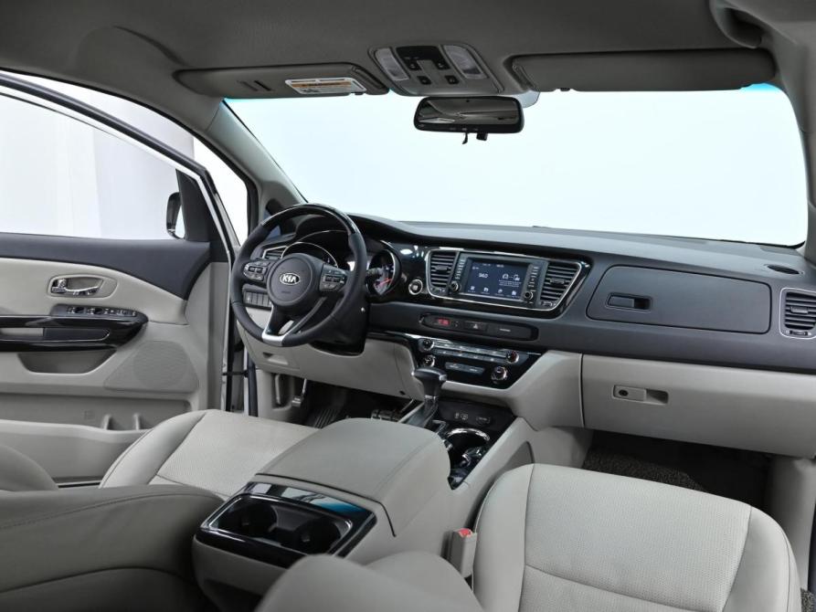 Kia Carnival III Москва  - изображение 7