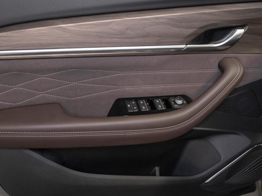 Geely Monjaro I Рестайлинг 2 Москва  - изображение 17
