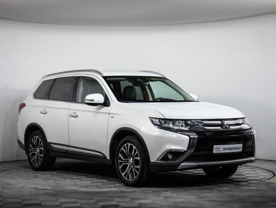Mitsubishi Outlander III Рестайлинг 2 Санкт-Петербург  - изображение 3