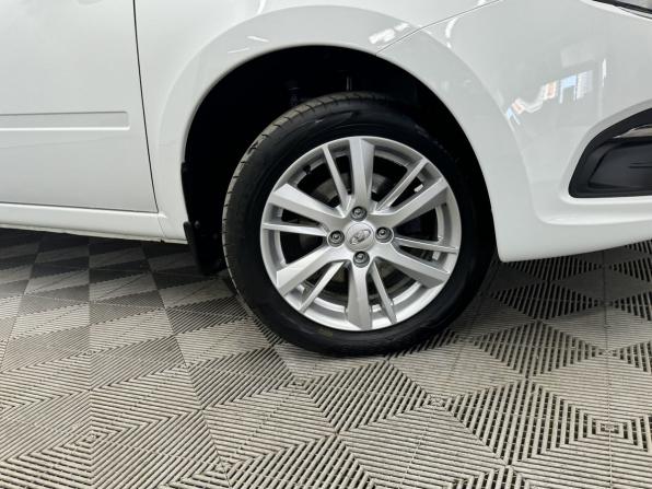 Lada (ВАЗ) Granta I Рестайлинг с пробегом 2024 года, цена 959 000 рублей, 35977 км, лифтбек, Автокод Объявления