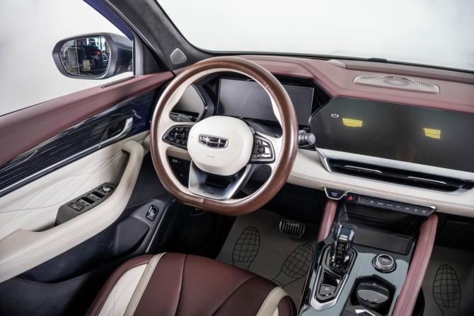 Geely Monjaro I с пробегом 2023 года, цена 3 349 000 рублей, 41890 км, внедорожник, Автокод Объявления