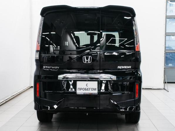 Honda Stepwgn V с пробегом 2015 года, цена 1 650 000 рублей, 176789 км, минивэн, Автокод Объявления