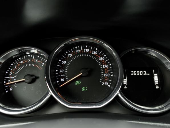 Renault Sandero II Рестайлинг с пробегом 2021 года, цена 1 475 000 рублей, 36903 км, хэтчбек, Автокод Объявления