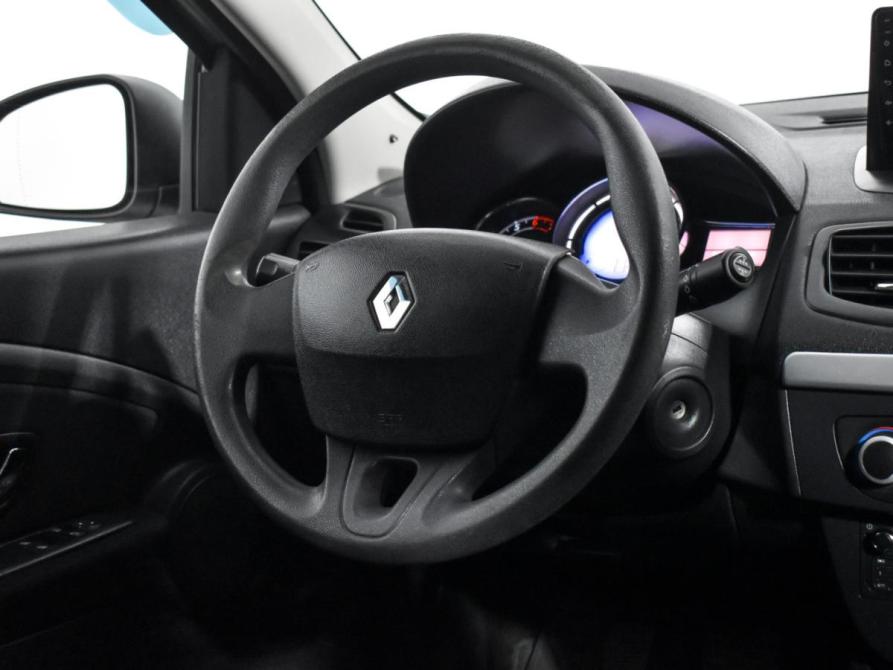 Renault Fluence I Рестайлинг Санкт-Петербург  - изображение 14