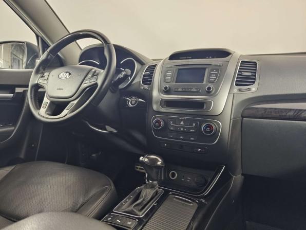 Kia Sorento II Рестайлинг с пробегом 2018 года, цена 2 299 000 рублей, 136997 км, внедорожник, Автокод Объявления