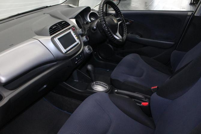 Honda Fit II с пробегом 2010 года, цена 589 000 рублей, 228000 км, хэтчбек, Автокод Объявления
